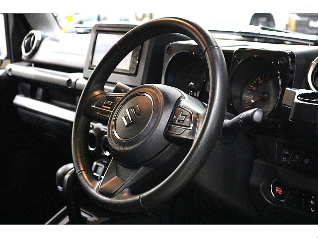 純正ステアリング