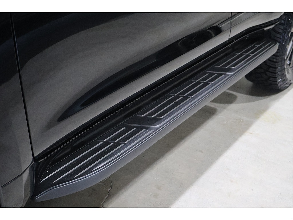 ステップは傷が付きやすいですが状態GOOD！