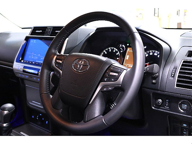 純正ステアリング