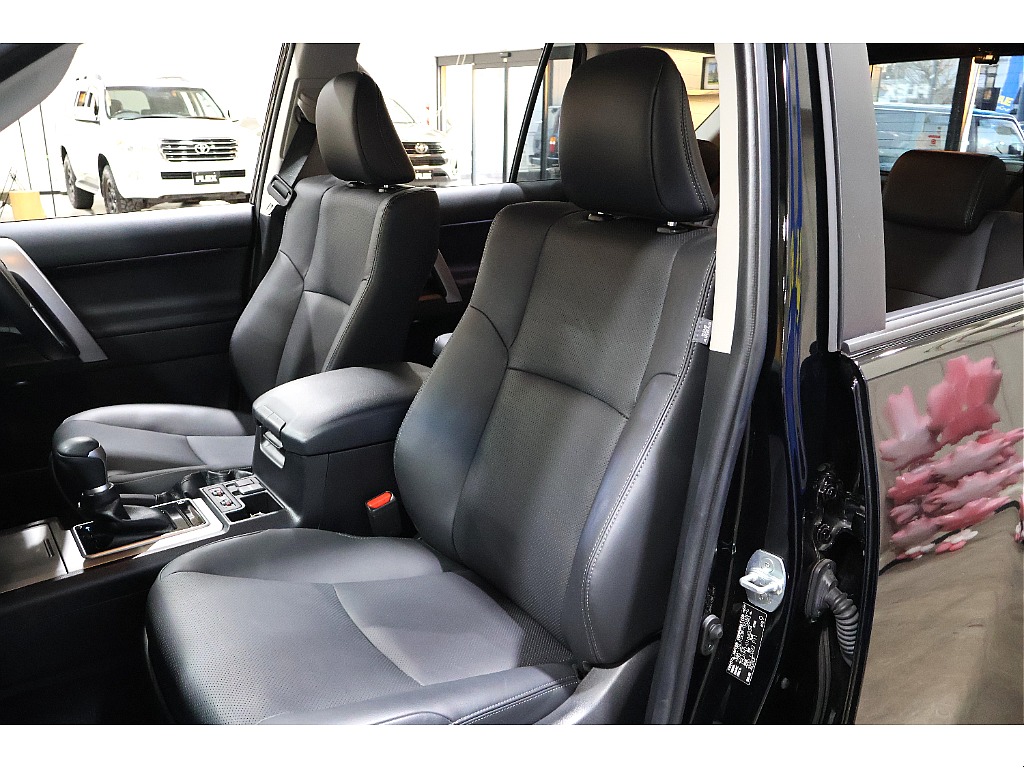 助手席も使用感無し！