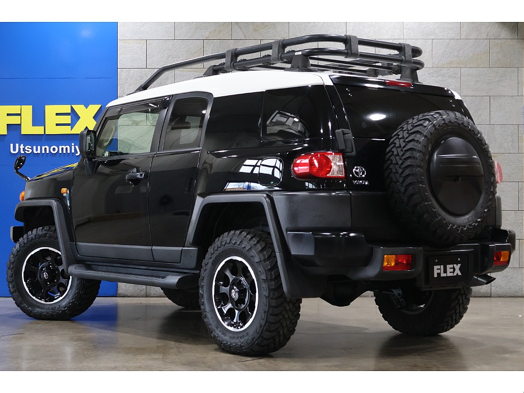 背面タイヤがオフローダー感を演出！