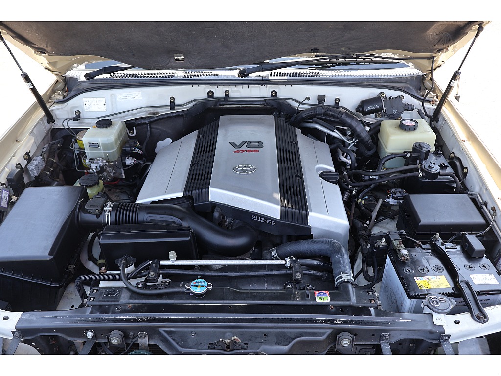 4.7L　V8エンジン！
