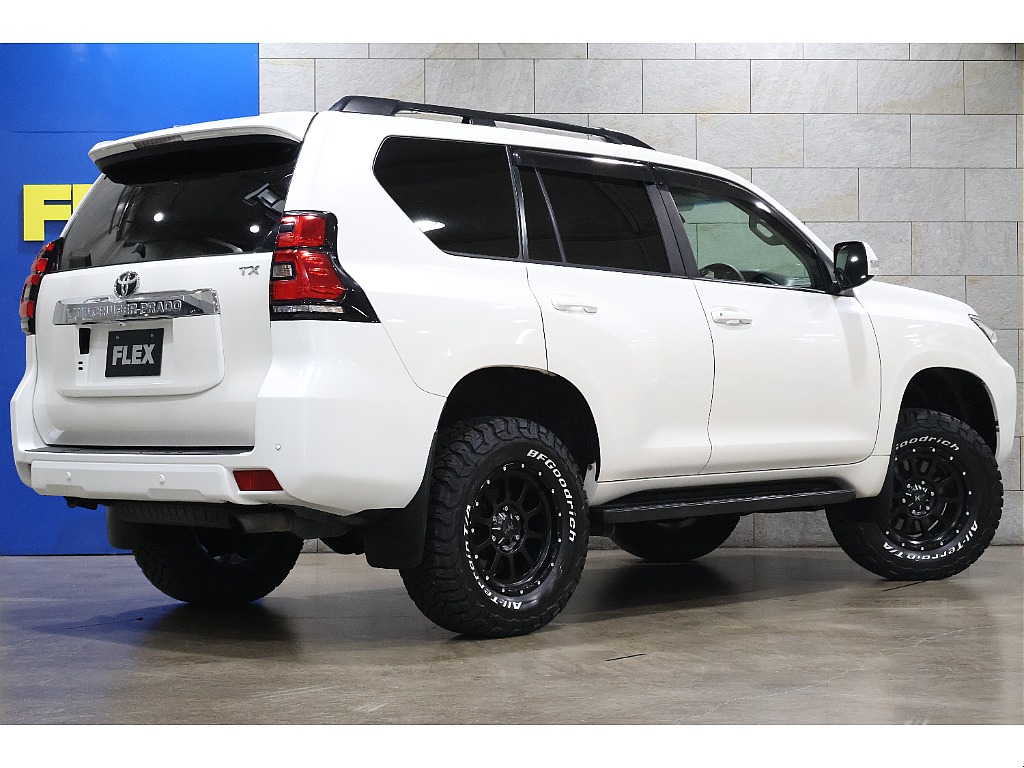 【新品】BFGoodrichiA/Tタイヤ＆NITRO POWER M10PERSHUNG17インチホイール！