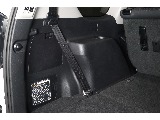 ラゲッジルームの傷がつきやすい部分ですが、状態良好です！