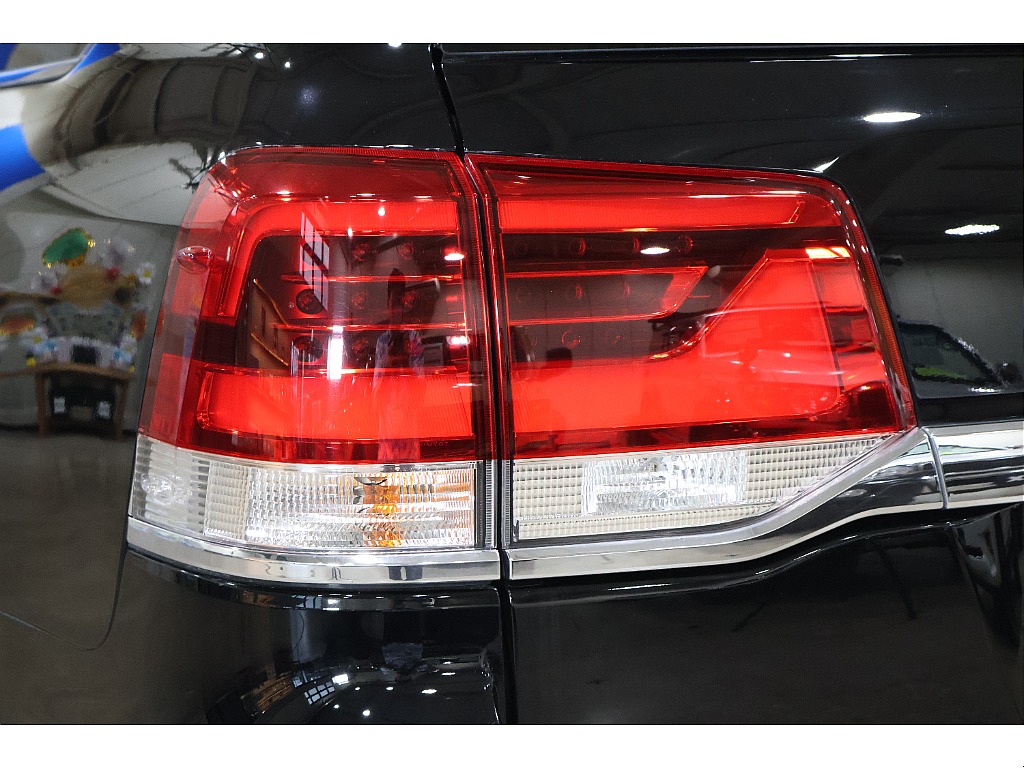 トヨタ ランドクルーザー200(34枚目)