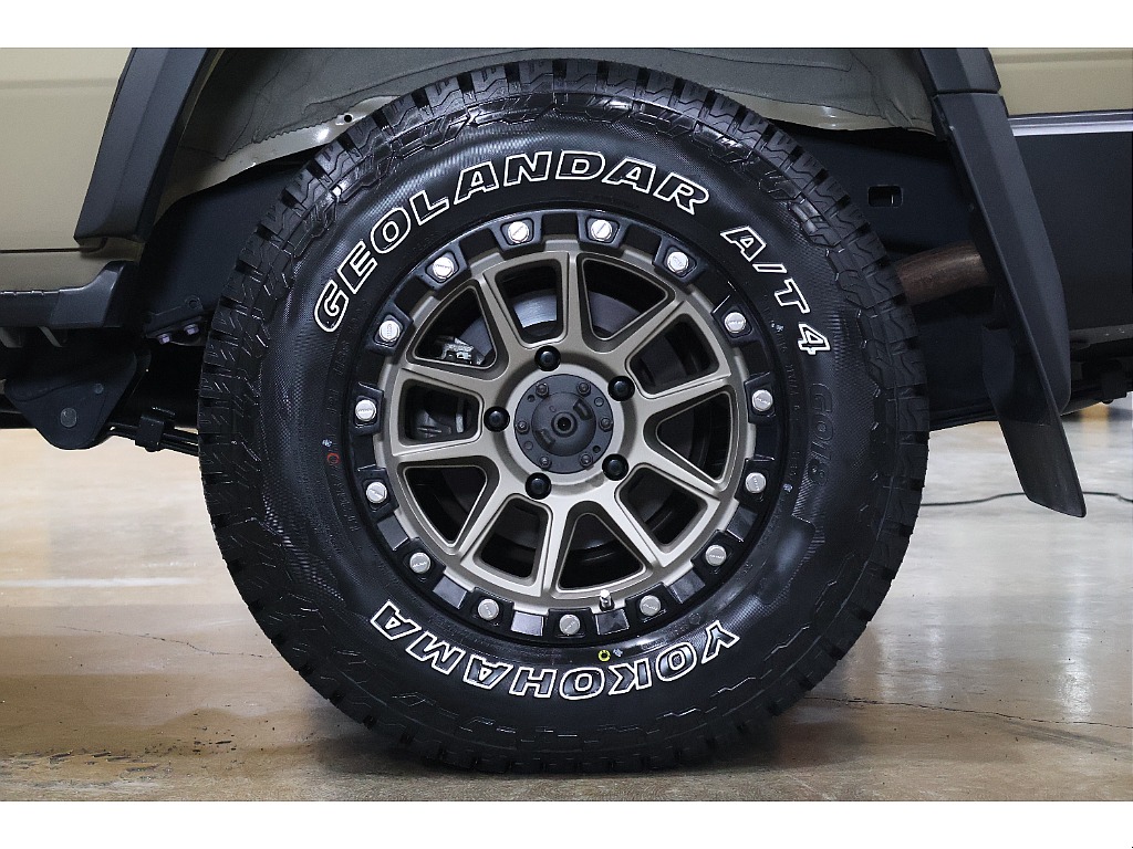 MKW　M205USスペック17インチAW×YOKOHAMAジオランダーAT4！