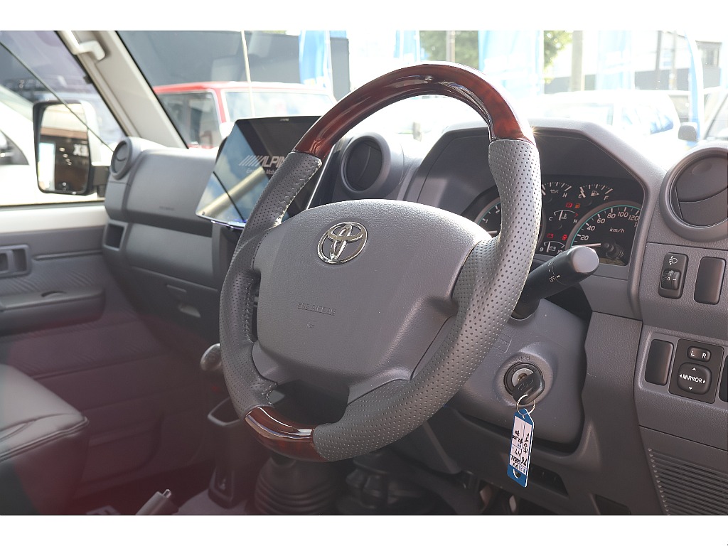 トヨタ ランドクルーザー70 4.0 4WD（価格:649.8万円, 栃木県, 物件