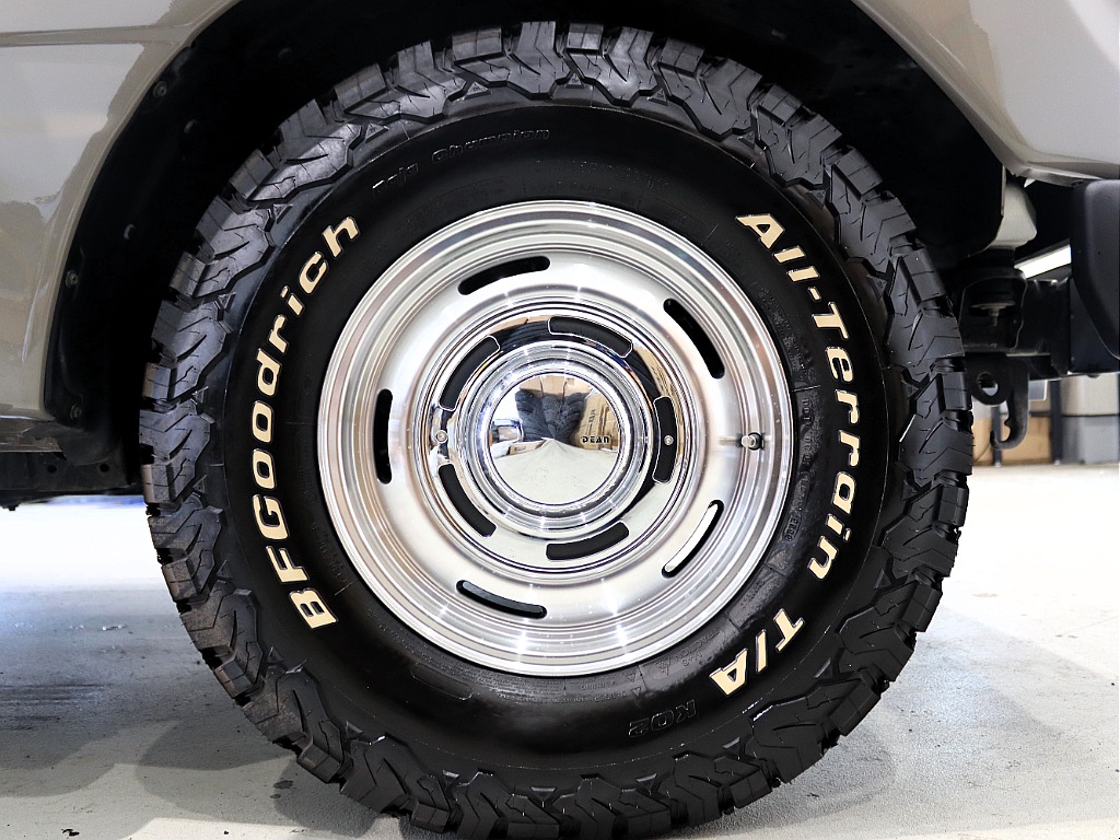 BFgoodRichのオールテレーンタイヤとDEANのクロスカントリーは相性抜群です