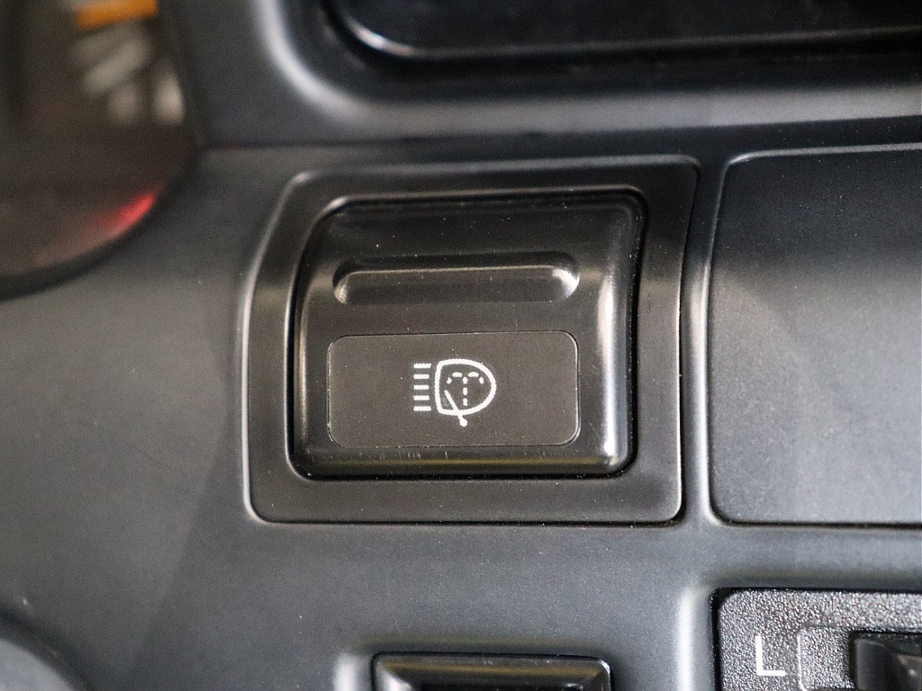 トヨタ ランドクルーザー80(28枚目)