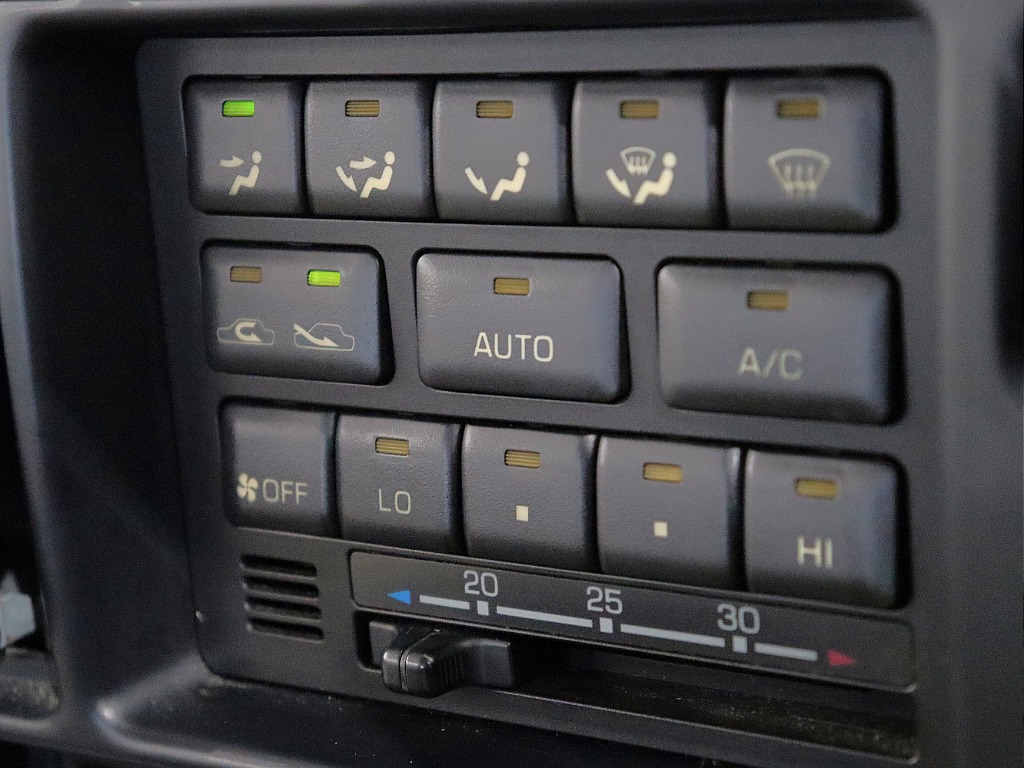 トヨタ ランドクルーザー80(32枚目)