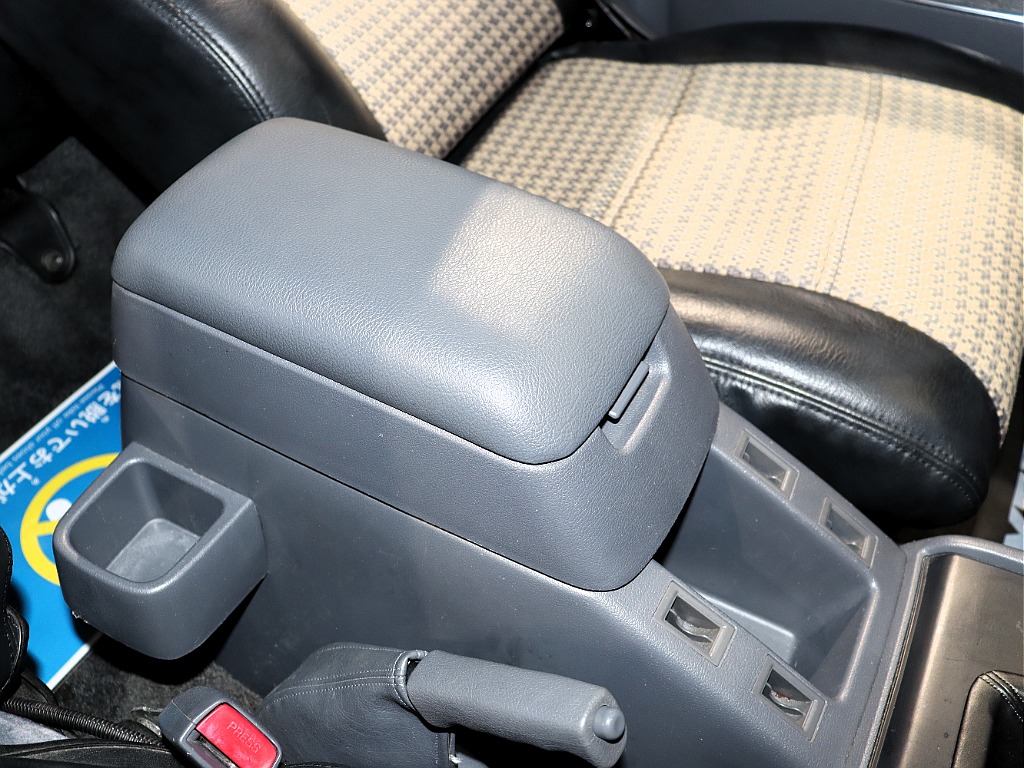 トヨタ ランドクルーザー80(35枚目)