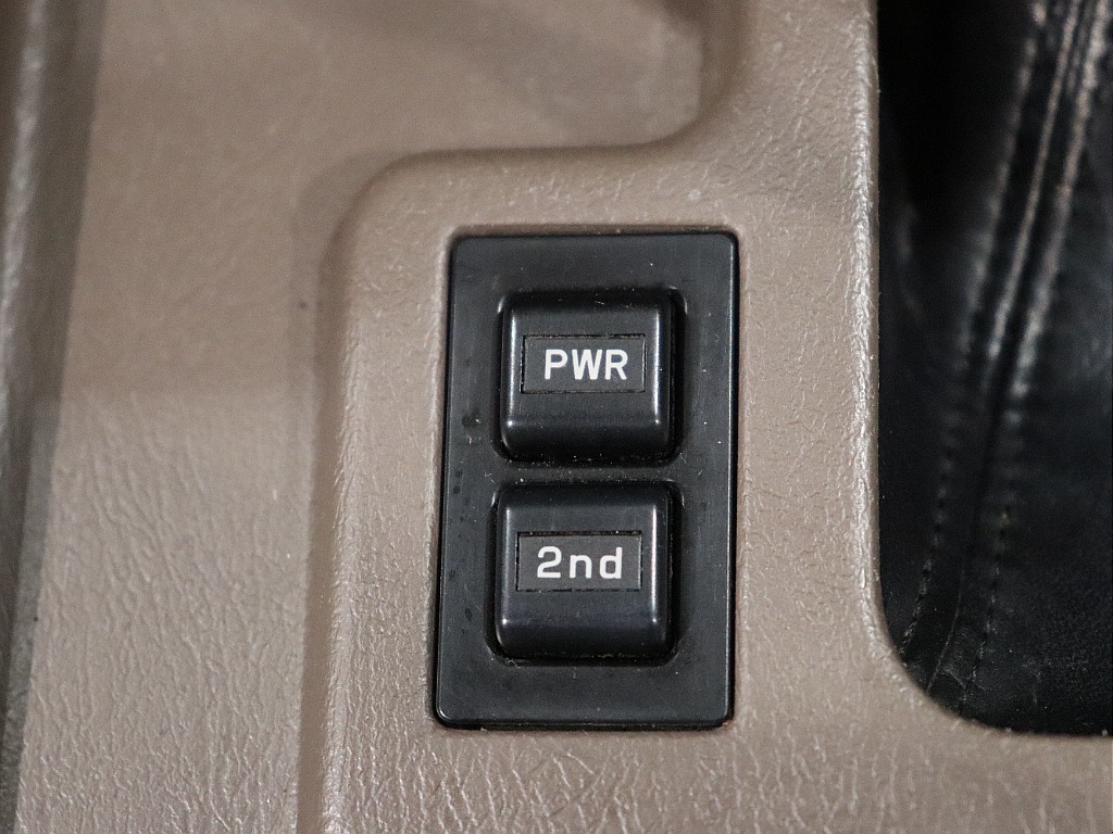 【ランドクルーザー80VX-LTD　4200ｃｃディーゼルターボ　純正ワインレッド　カラー】