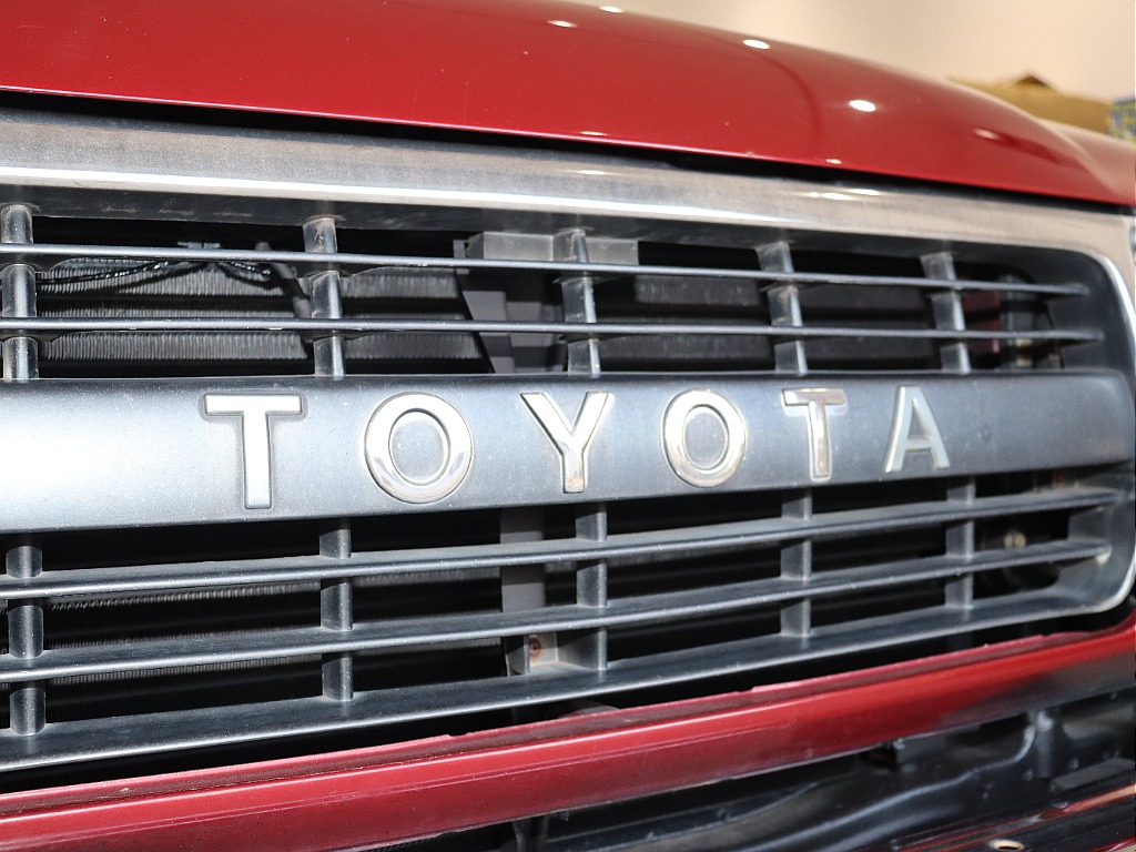 【ランドクルーザー80VX-LTD　4200ｃｃディーゼルターボ　純正ワインレッド　カラー】