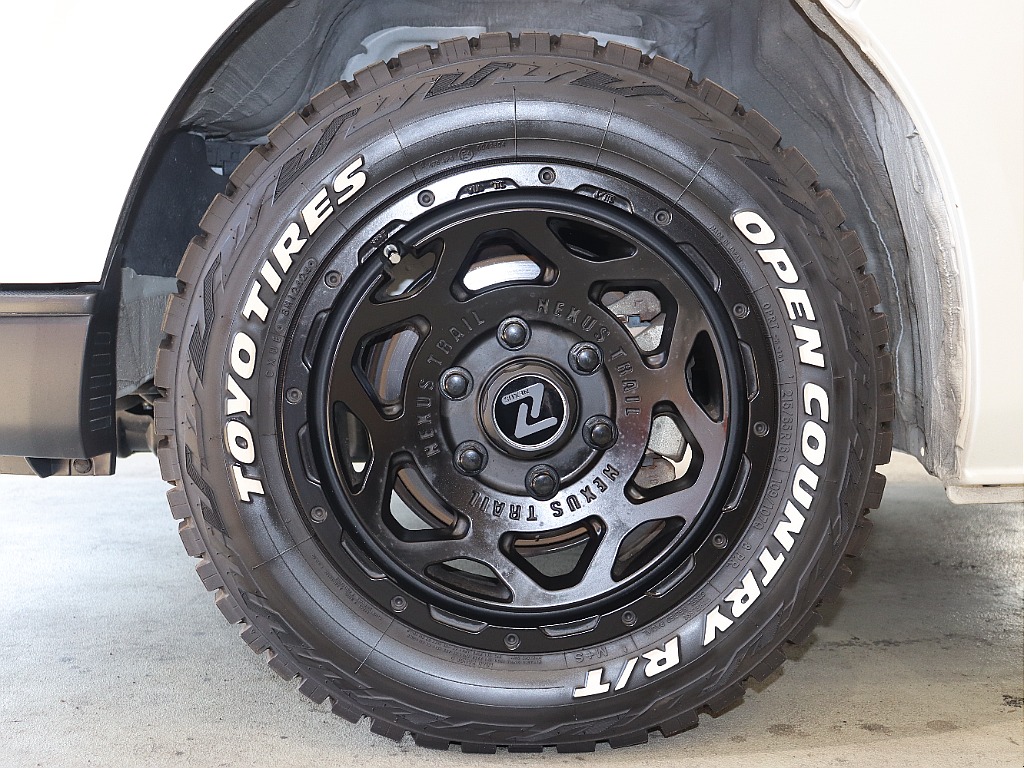 トヨタ ハイエースバン(45枚目)