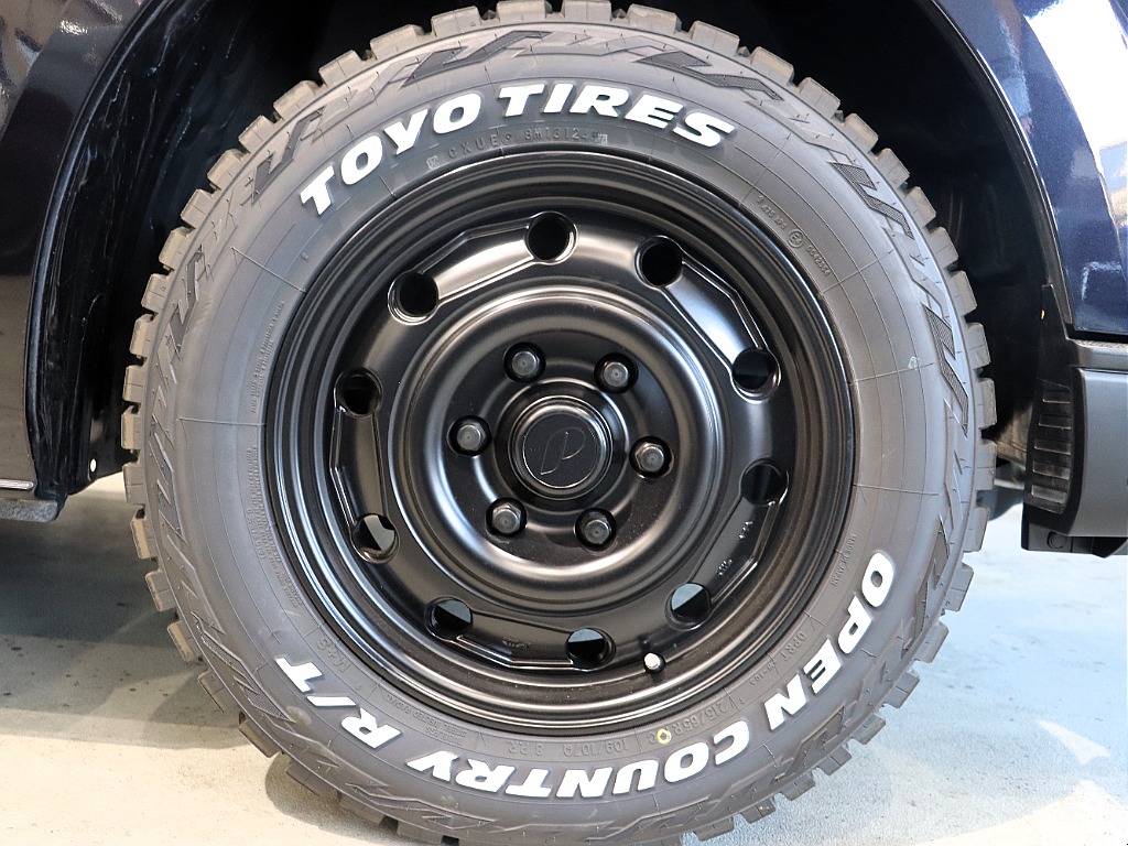 【タイヤ】GOODYEAR　EAGLE　215/65/16【ホイール】PAW　アルミホイール　16インチ