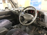 お客様が乗り込む目線を意識して撮影に注力いたしました。