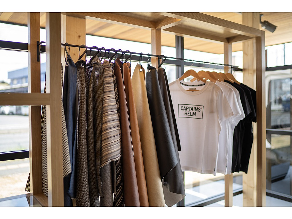 【Renoca type アメリカンクラシック× FJクルーザーファイナルベージュオールペイント済】【オプション多数コスパの高い１台】