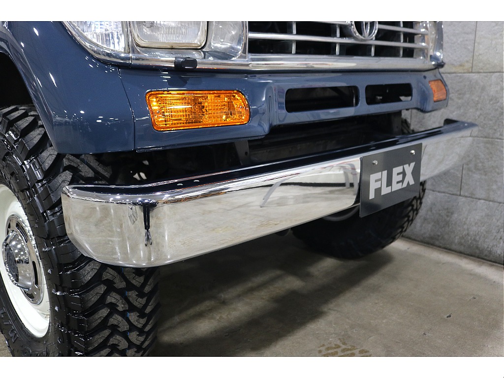 メッキバンパーが映える１台です！