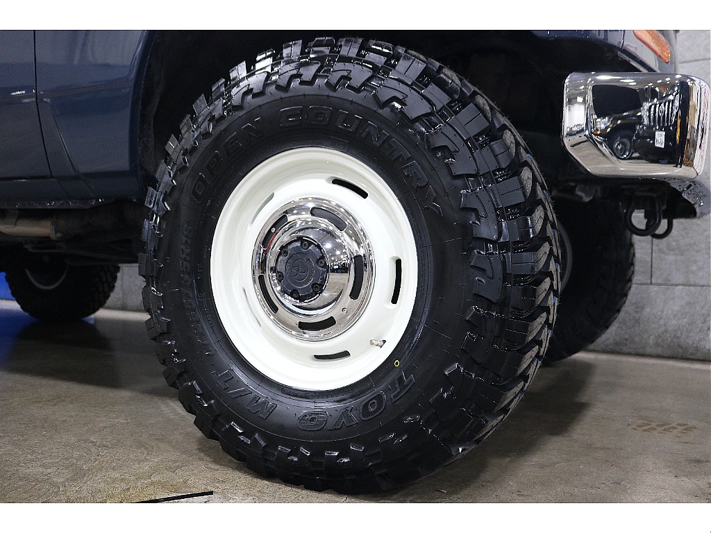 かわいいホイールにゴツゴツタイヤが甘辛ミックスでずる過ぎます！