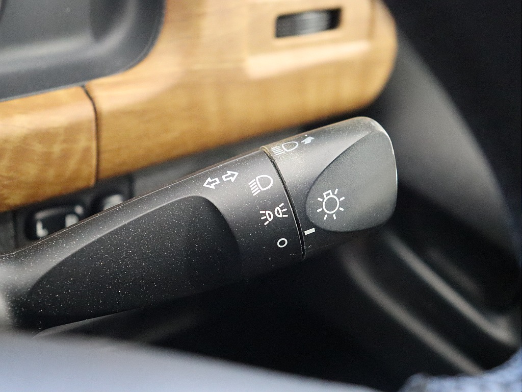 トヨタ ハイエースバン(27枚目)