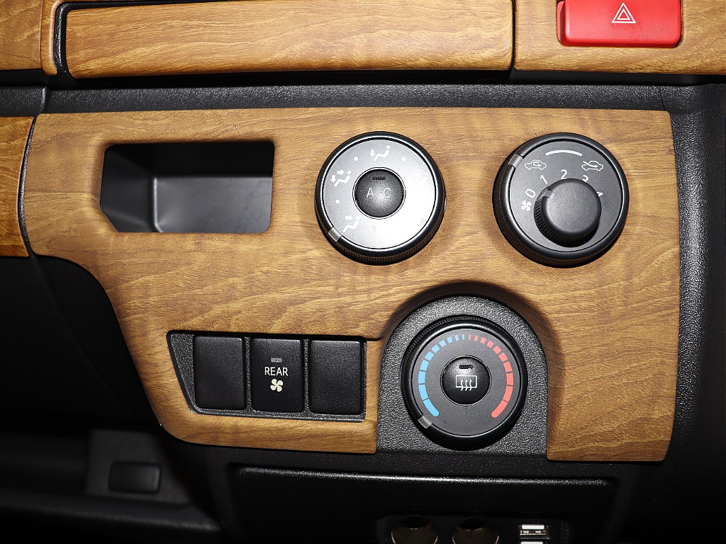 トヨタ ハイエースバン(29枚目)