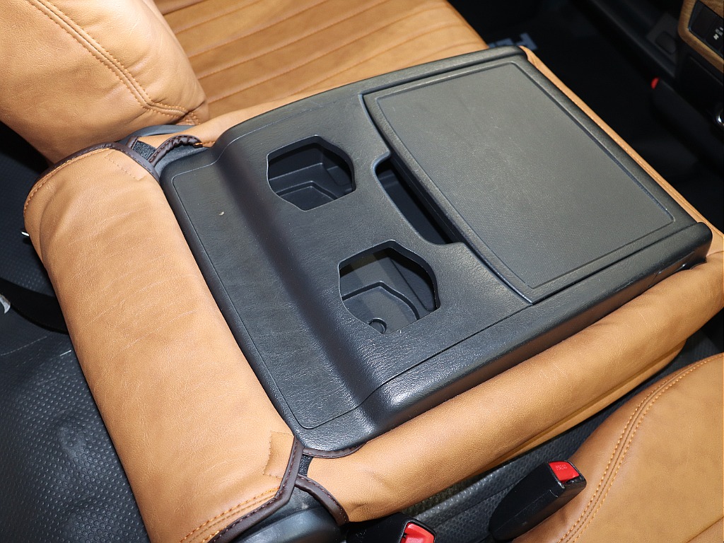 トヨタ ハイエースバン(30枚目)