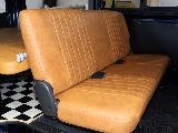 二列目もDXの車両は 大人も子供もゆっくりと、のんびりできる広さになっております！