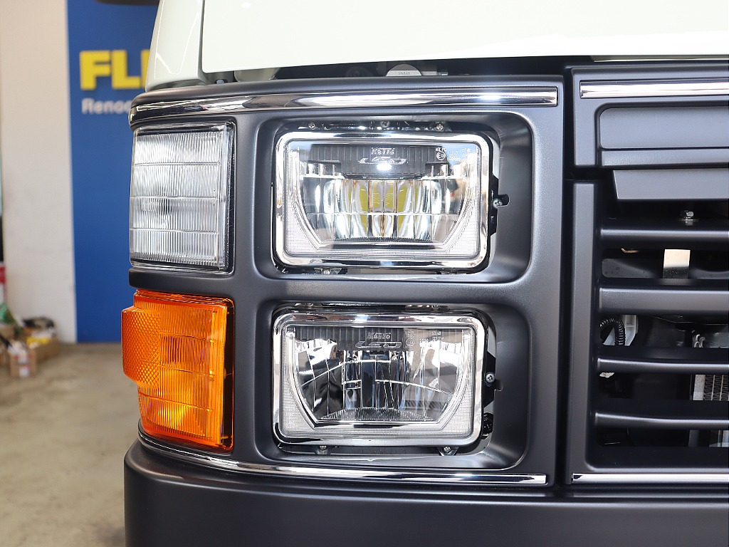 トヨタ ハイエースバン(21枚目)