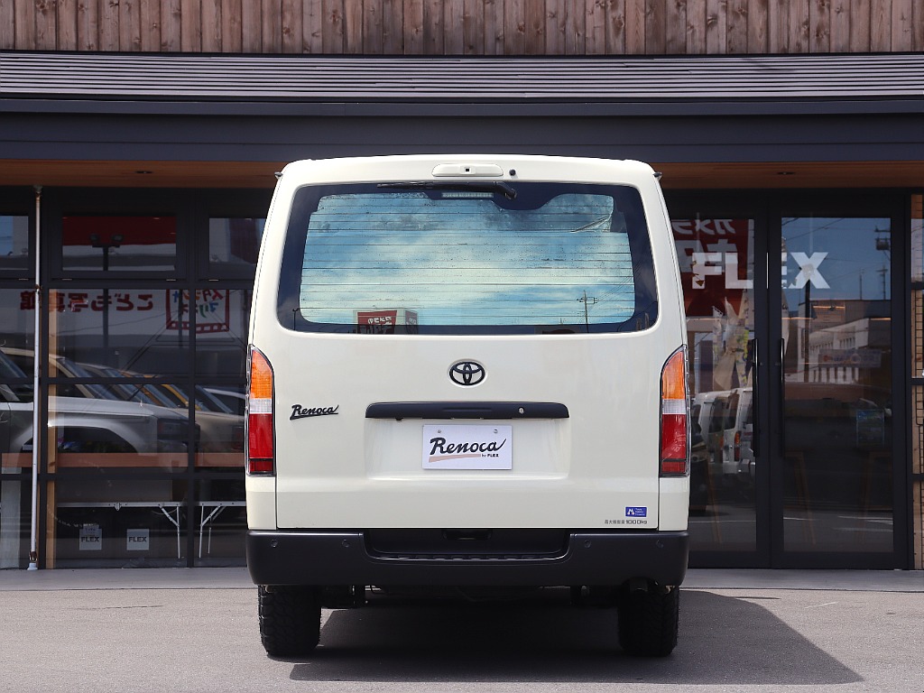 トヨタ ハイエースバン(30枚目)