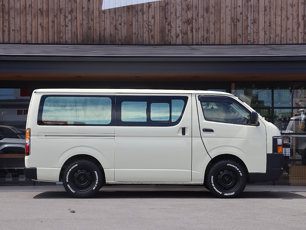 トヨタ ハイエースバン(31枚目)