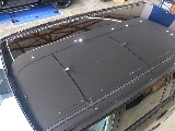 天井はご覧の通り!ルーフキャリアなどの取付も可能です!