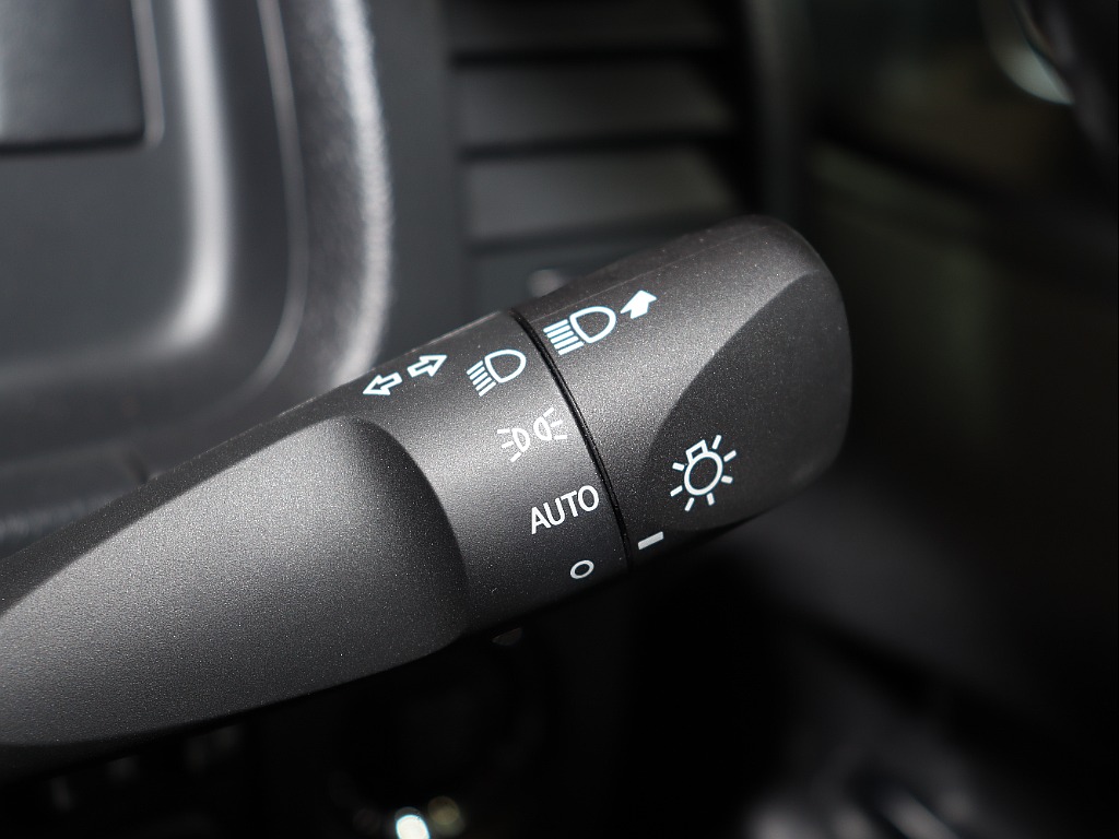 トヨタ ハイエースバン(23枚目)