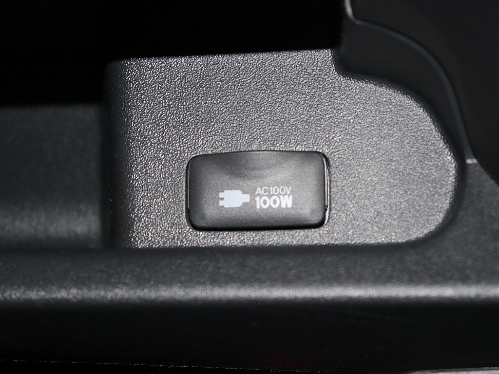 トヨタ ハイエースバン(30枚目)