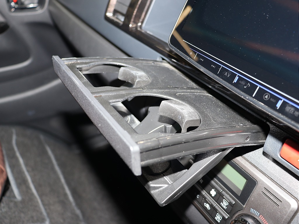 トヨタ ハイエースバン(34枚目)