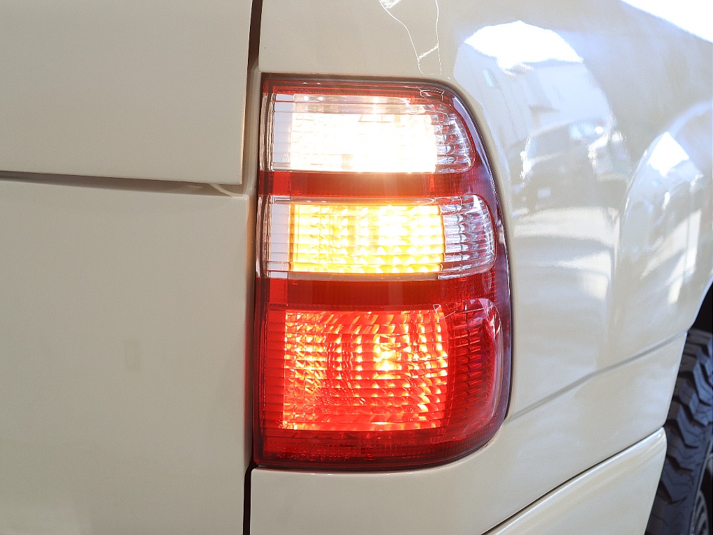 買取直販！！Renoca106・FJクルーザーベージュペイント・低走行9万キロ台♪