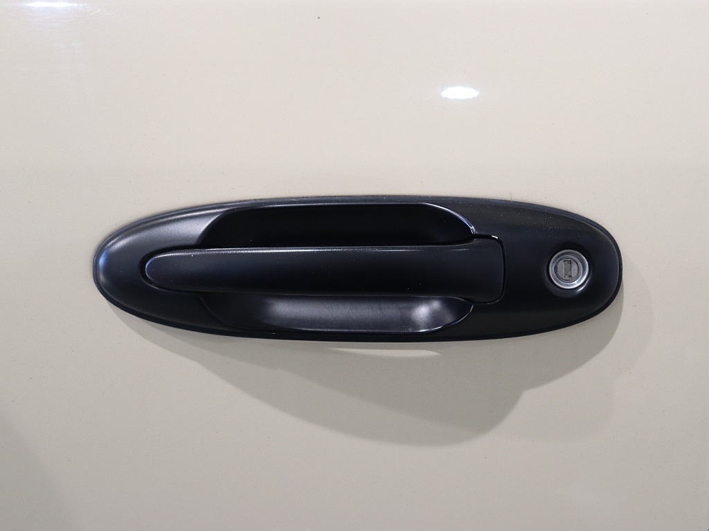 買取直販！！Renoca106・FJクルーザーベージュペイント・低走行9万キロ台♪