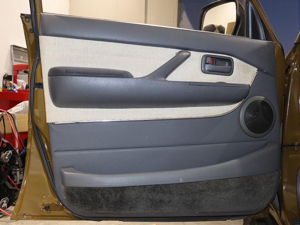 【Renoca　type WONDER】 80年代のトヨタ純正カラーシシリアンオリーブNEWオールペイント。 ブラウンとグリーンを混ぜたようなノスタルジック感満載のニュアンスカラー！