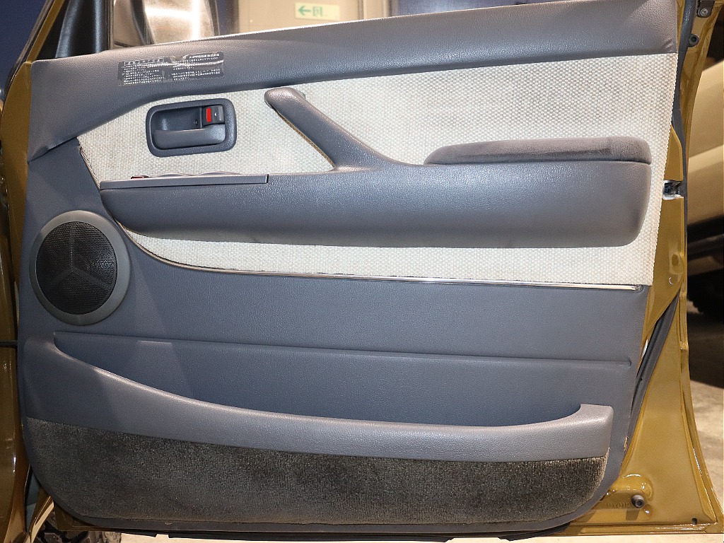 【Renoca　type WONDER】 80年代のトヨタ純正カラーシシリアンオリーブNEWオールペイント。 ブラウンとグリーンを混ぜたようなノスタルジック感満載のニュアンスカラー！