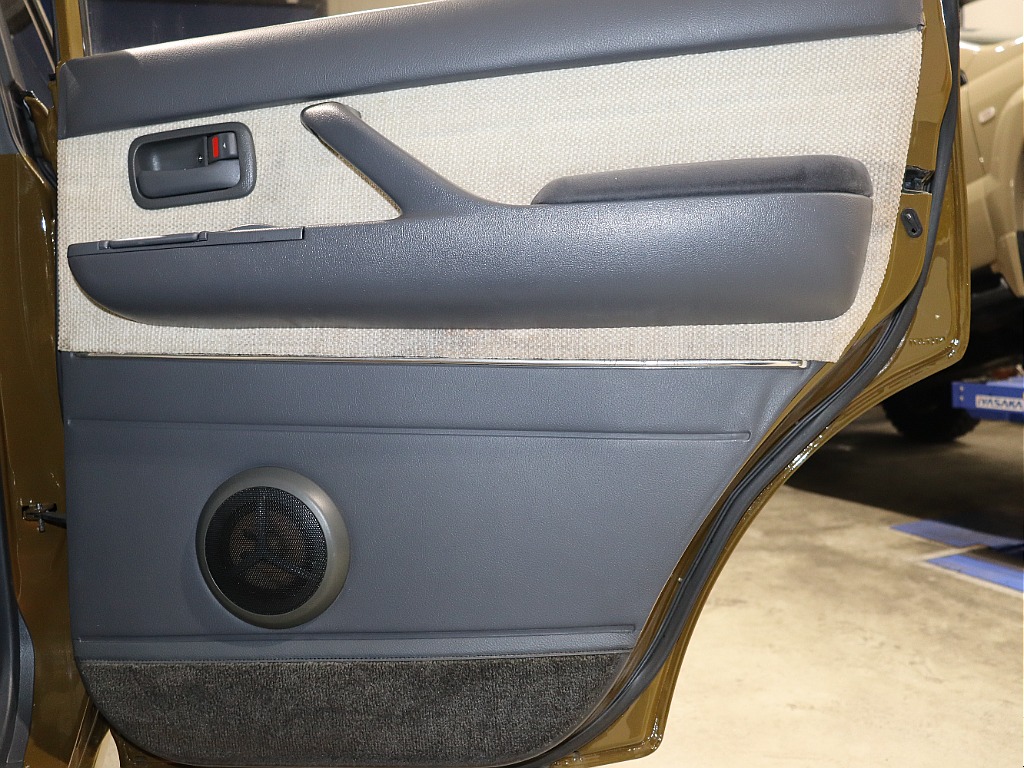 【Renoca　type WONDER】 80年代のトヨタ純正カラーシシリアンオリーブNEWオールペイント。 ブラウンとグリーンを混ぜたようなノスタルジック感満載のニュアンスカラー！