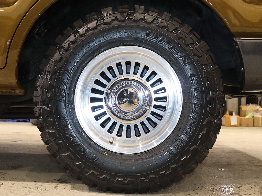 【Renoca　type WONDER】 80年代のトヨタ純正カラーシシリアンオリーブNEWオールペイント。 ブラウンとグリーンを混ぜたようなノスタルジック感満載のニュアンスカラー！