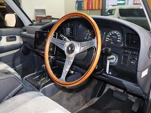 【Renoca　type WONDER】 80年代のトヨタ純正カラーシシリアンオリーブNEWオールペイント。 ブラウンとグリーンを混ぜたようなノスタルジック感満載のニュアンスカラー！