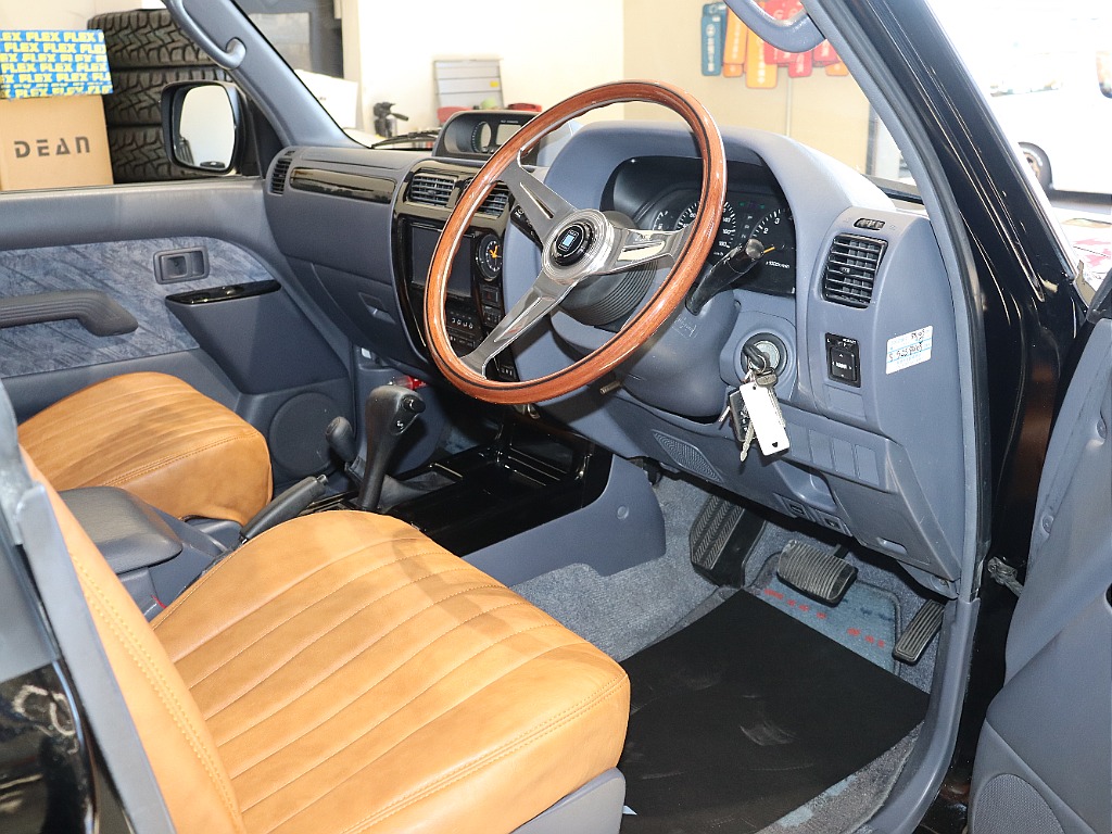 Renocaカラーボム×レクサススターライトブラックガラスフレークペイント【全国納車可能】