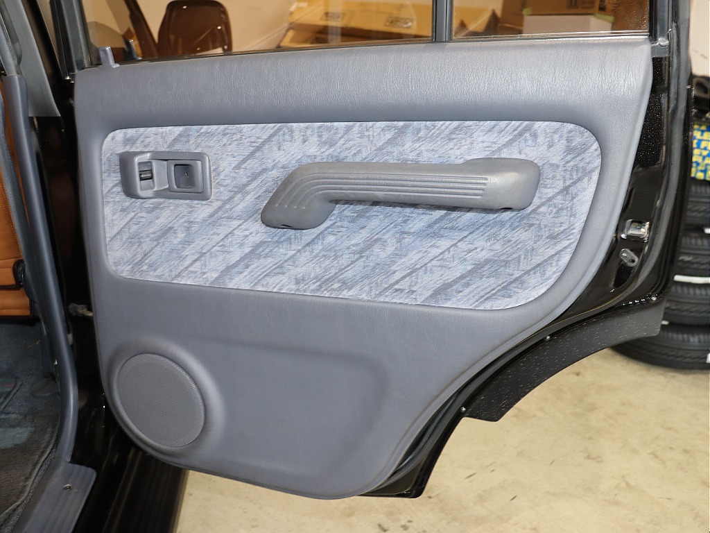 Renocaカラーボム×レクサススターライトブラックガラスフレークペイント【全国納車可能】