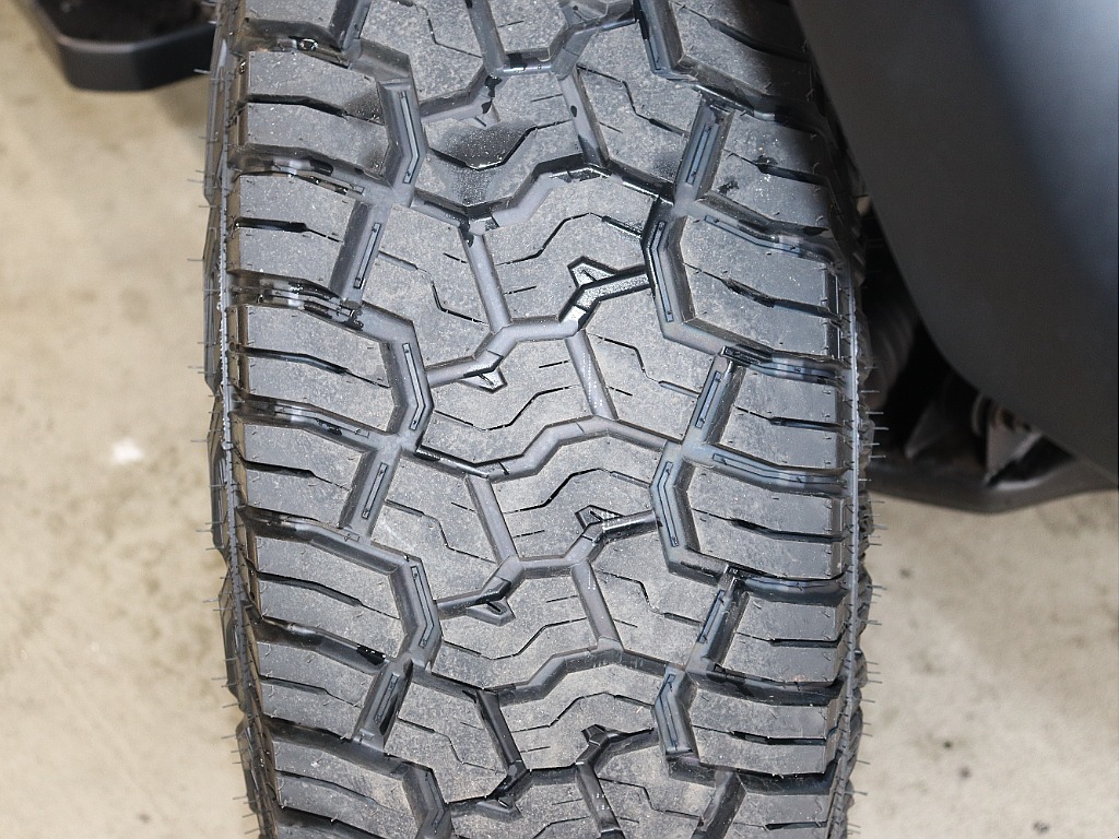 Renocaカラーボム×レクサススターライトブラックガラスフレークペイント【全国納車可能】