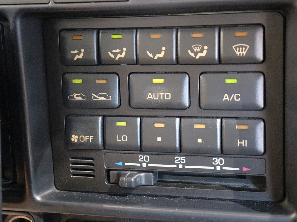 【Renoca Phoenix/LC80後期型】これぞフルリノベーションカー♪