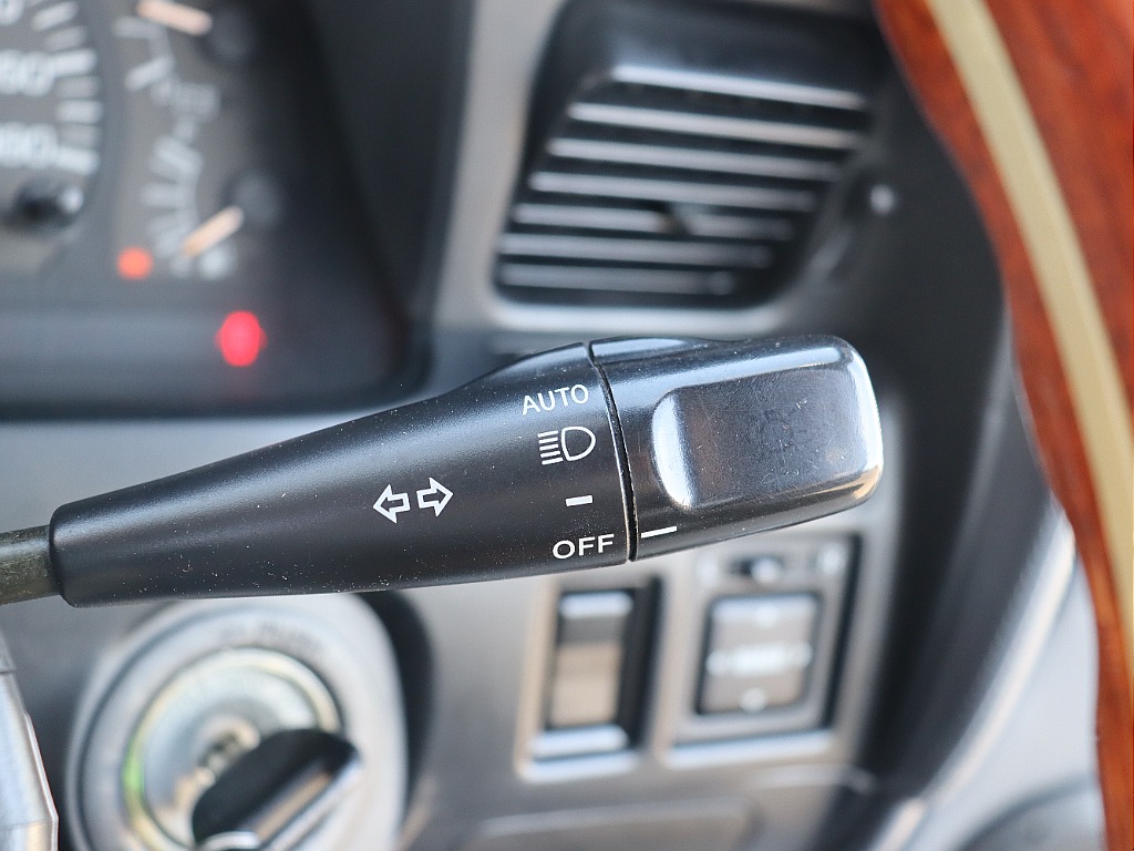 トヨタ ランドクルーザー80(24枚目)