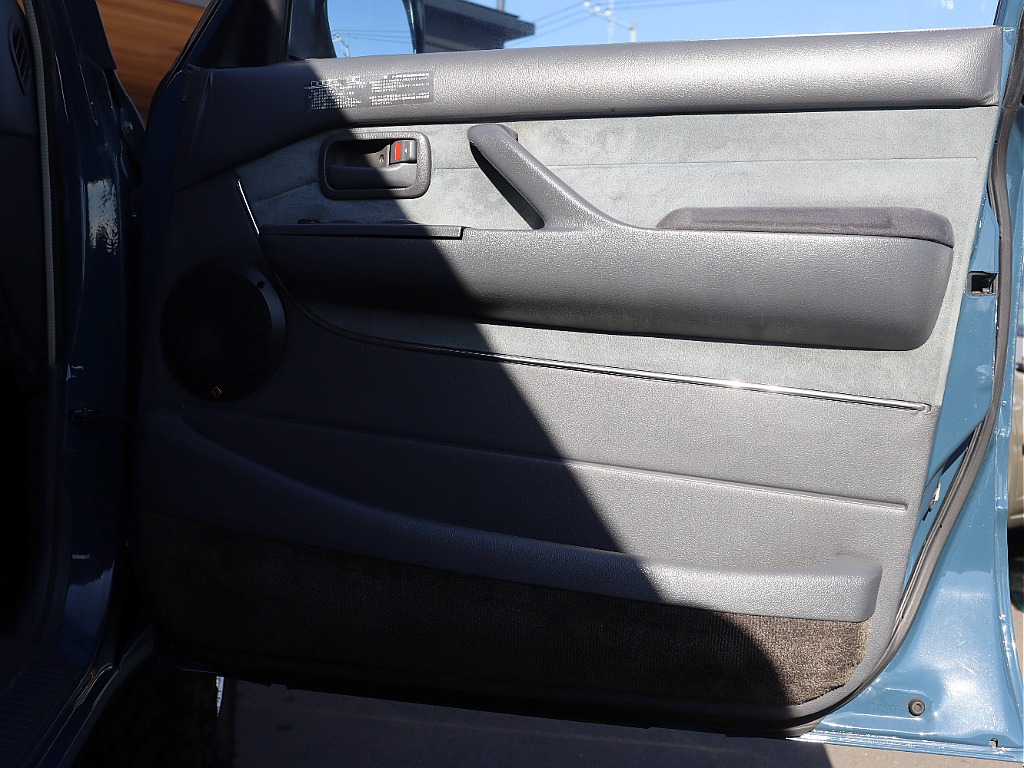 トヨタ ランドクルーザー80(37枚目)