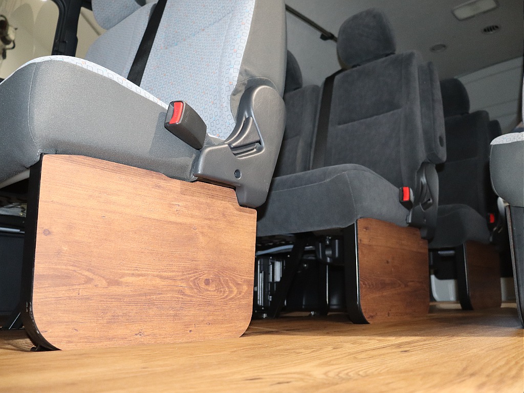 【Renoca CoastLines/激レア車 コミューターGL3ナンバー10人乗り変更】嬉しいディーゼルエンジン♪