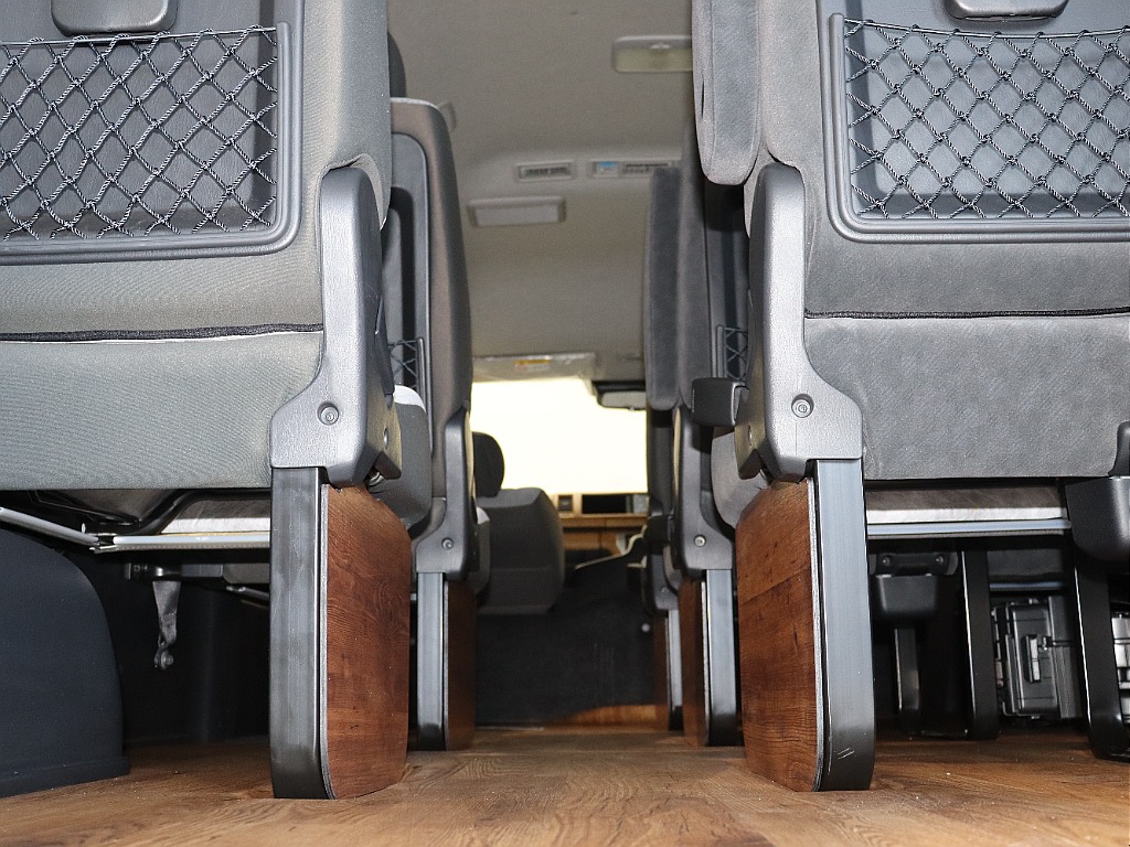 【Renoca CoastLines/激レア車 コミューターGL3ナンバー10人乗り変更】嬉しいディーゼルエンジン♪