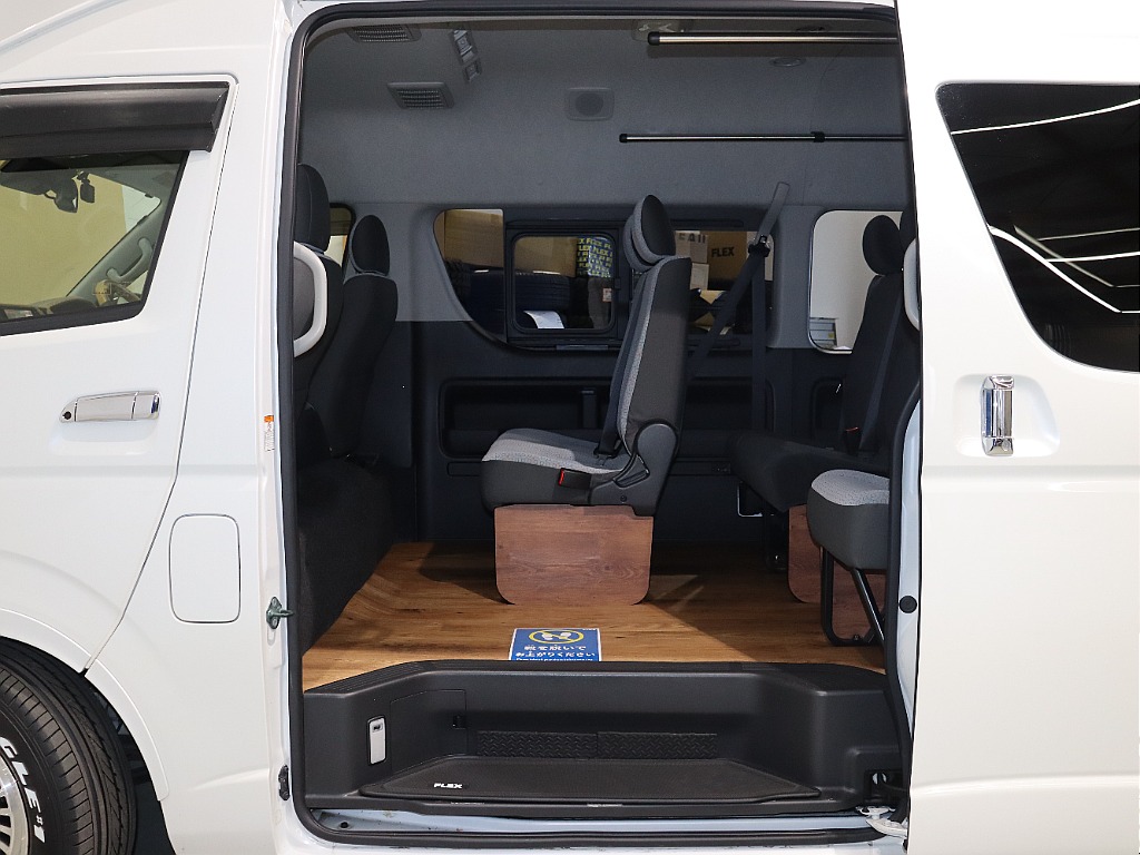 【Renoca CoastLines/激レア車 コミューターGL3ナンバー10人乗り変更】嬉しいディーゼルエンジン♪